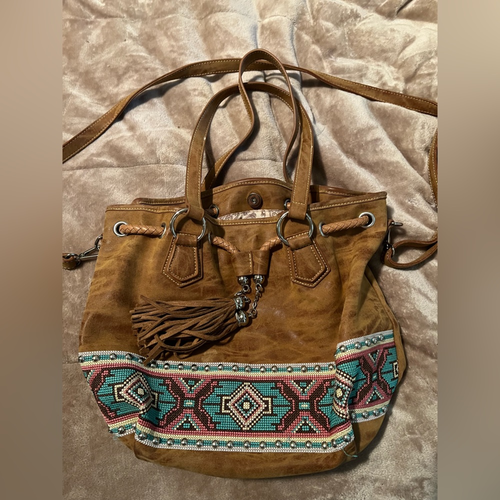 Blazin Roxy beaded bucket handbag.